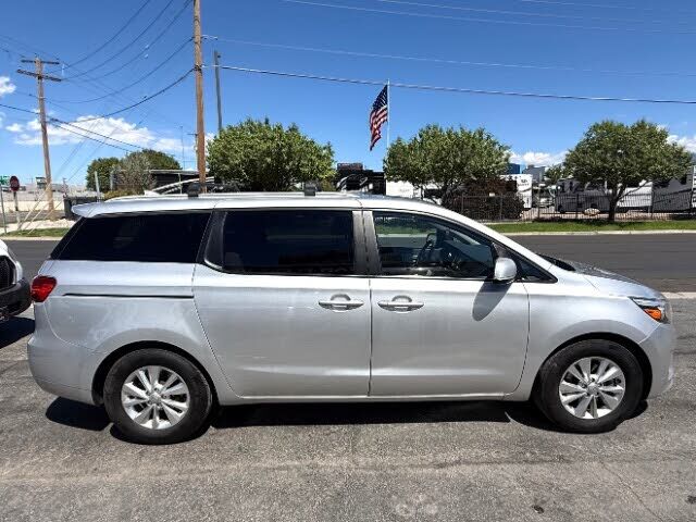 2015 KIA Sedona
