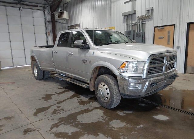 2012 DODGE Ram