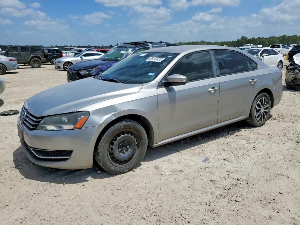 2014 VOLKSWAGEN Passat