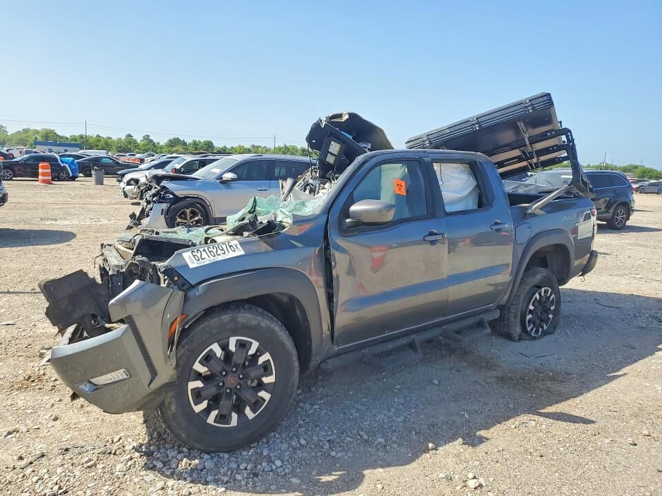 2022 NISSAN Frontier