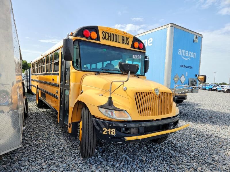 2013 IC BUS PB105