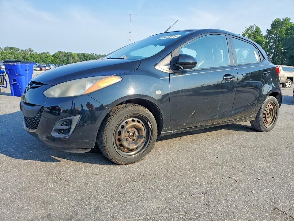 2013 MAZDA Mazda2
