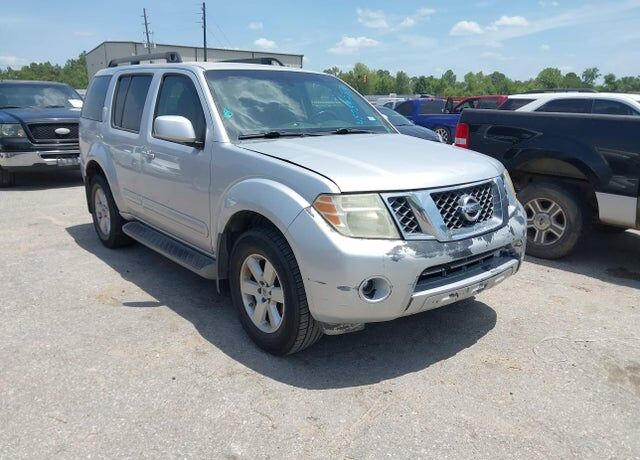 2011 NISSAN Pathfinder
