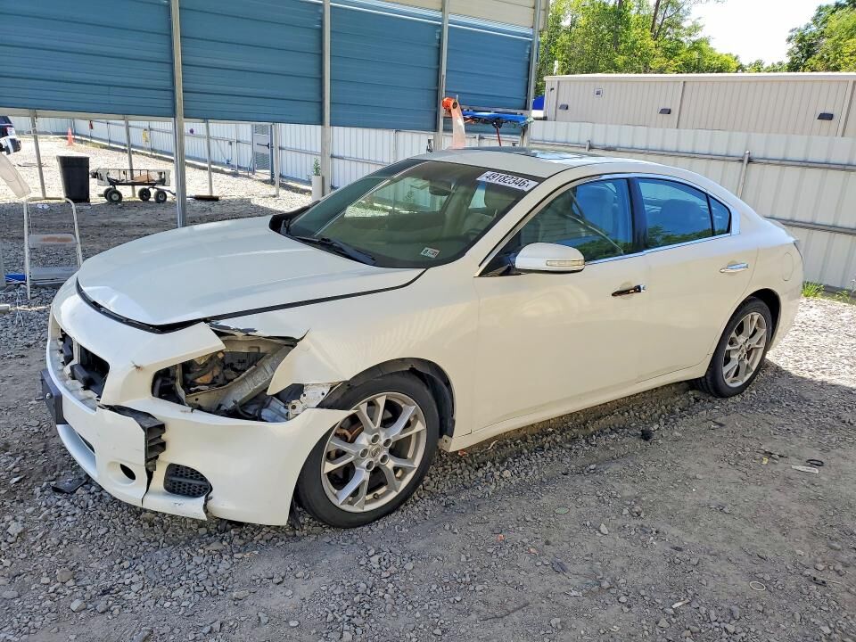 2014 NISSAN Maxima