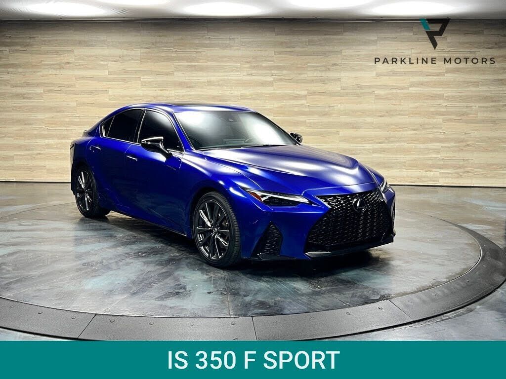 2021 LEXUS IS