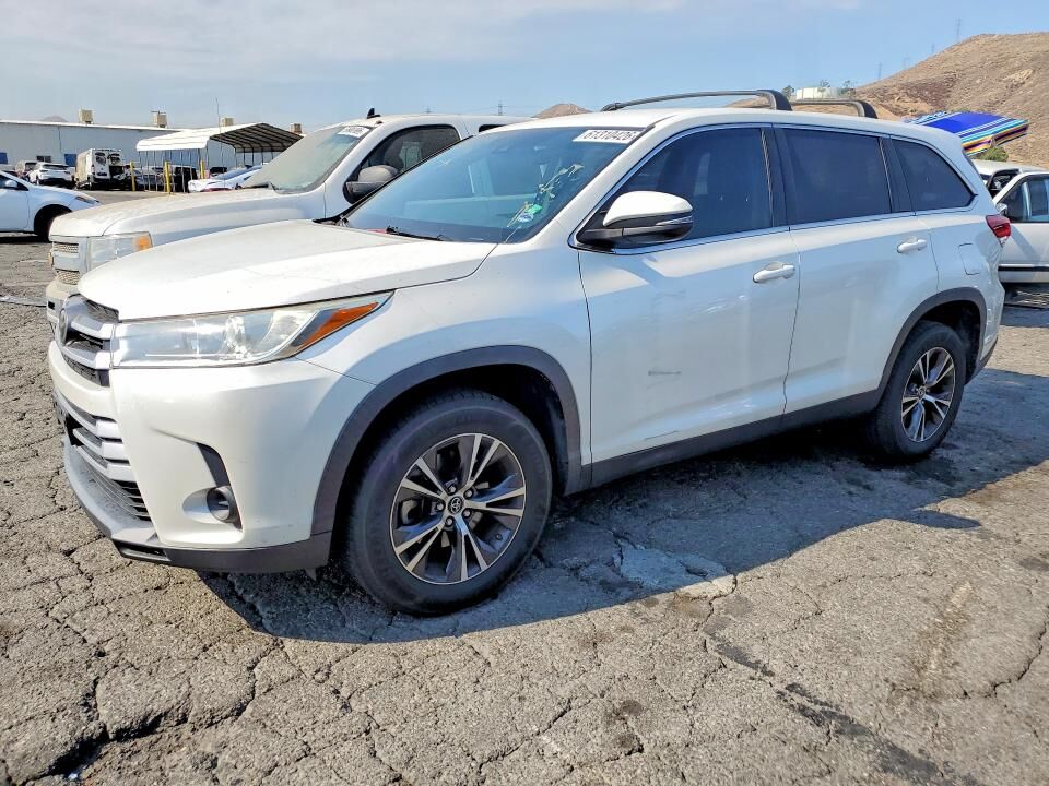 2019 TOYOTA Highlander