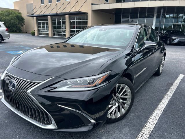 2019 LEXUS ES