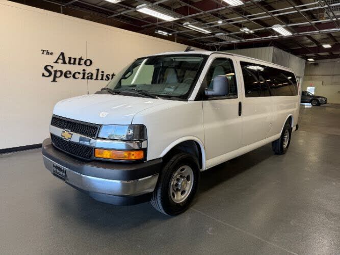 2025 CHEVROLET Express
