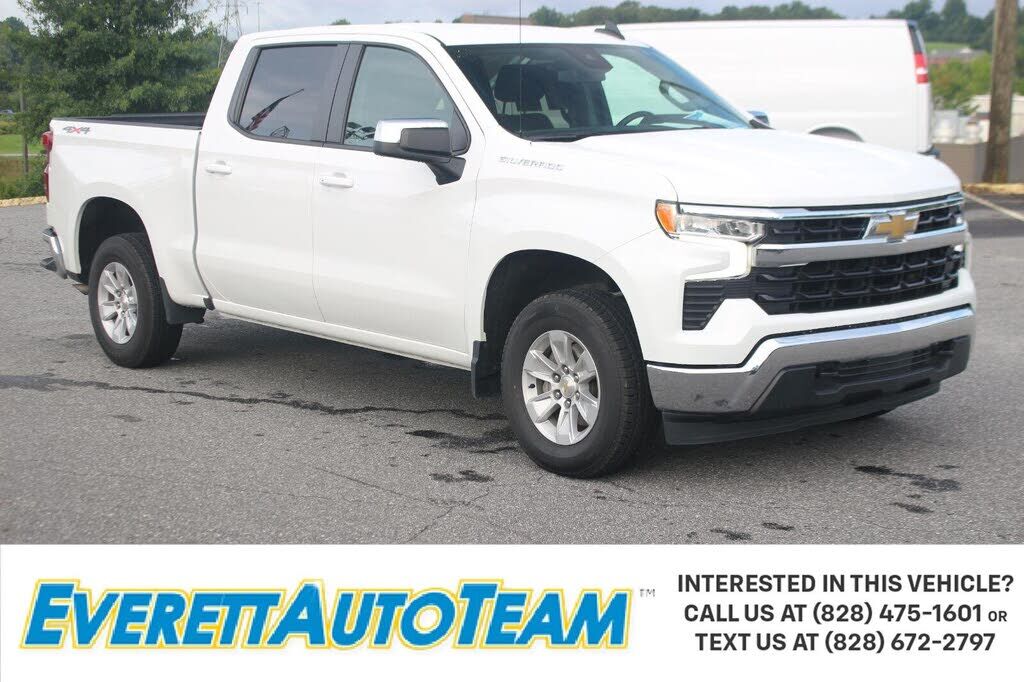 2025 CHEVROLET Silverado