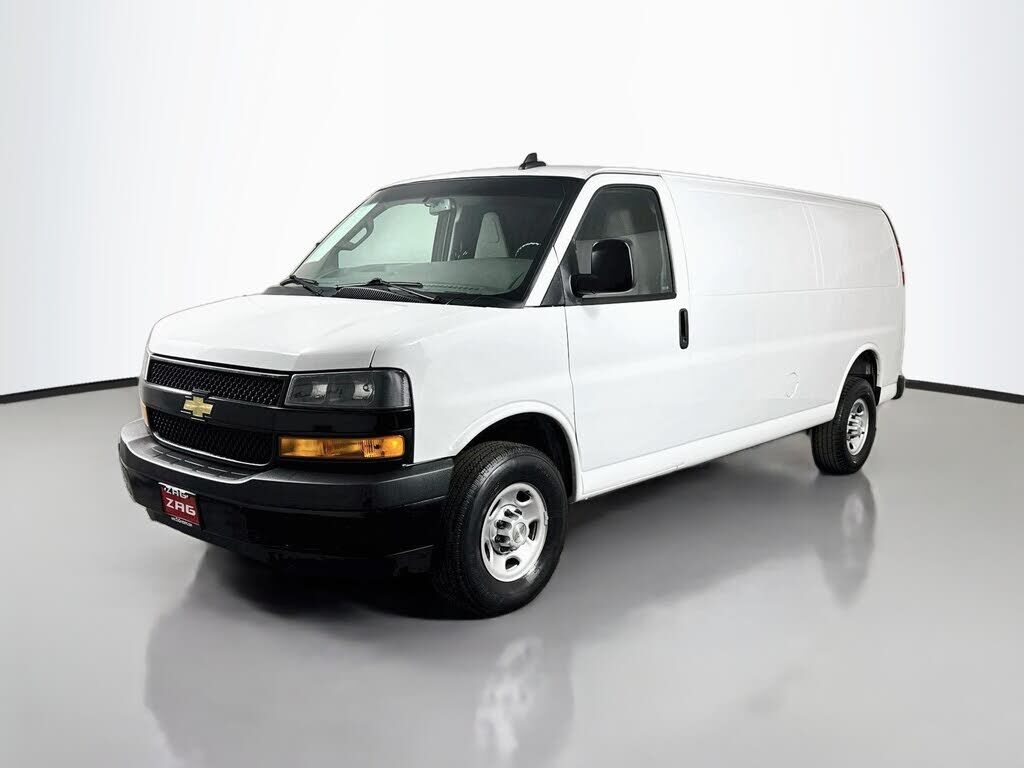 2023 CHEVROLET Express
