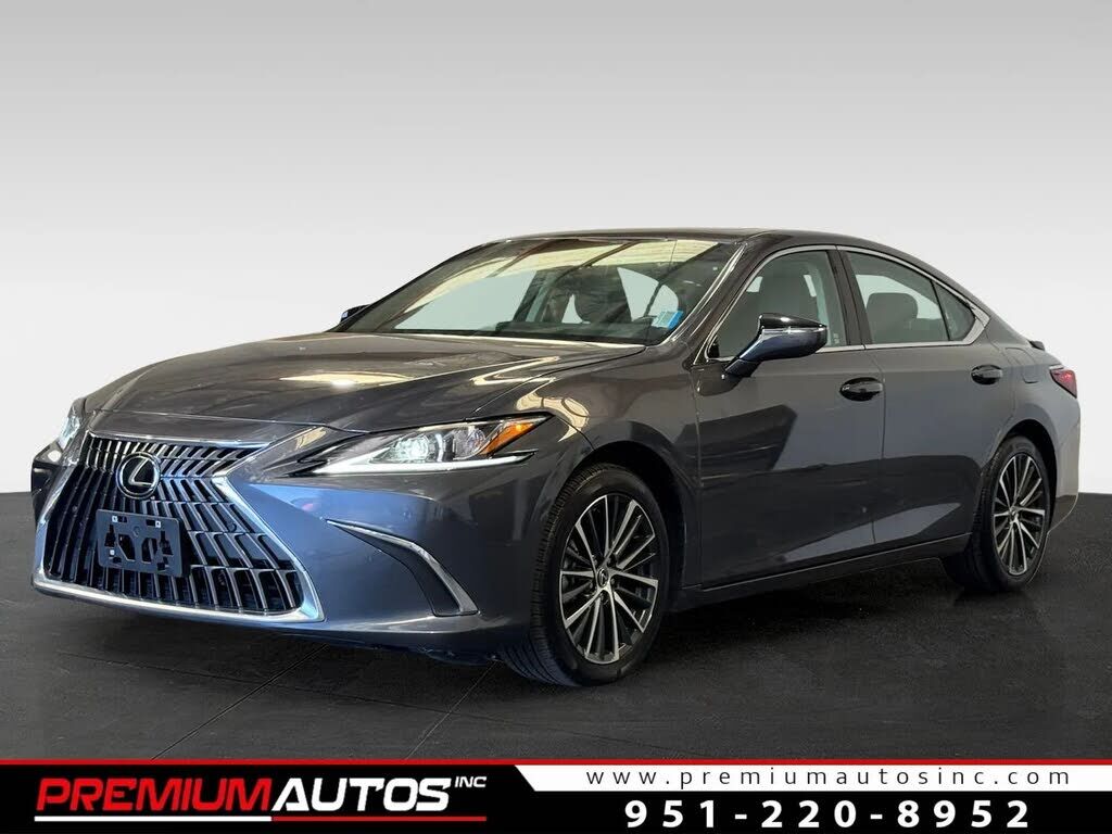 2024 LEXUS ES