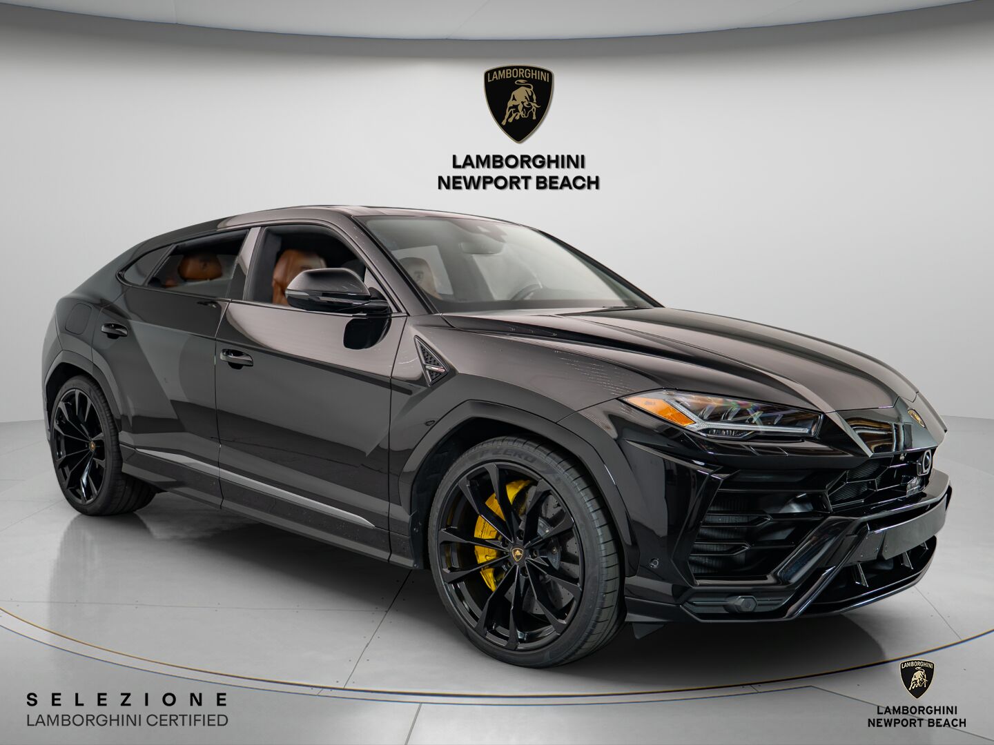 2020 LAMBORGHINI URUS