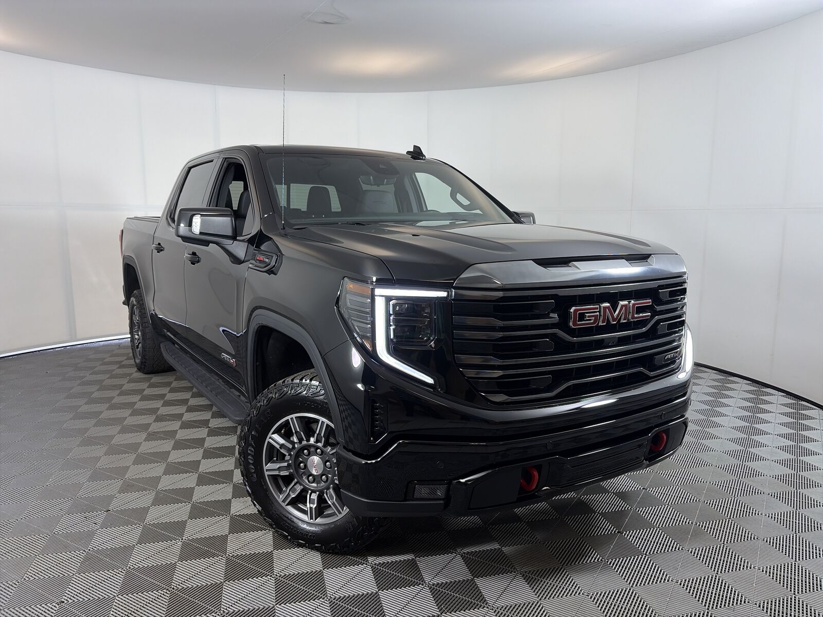 2024 GMC Sierra