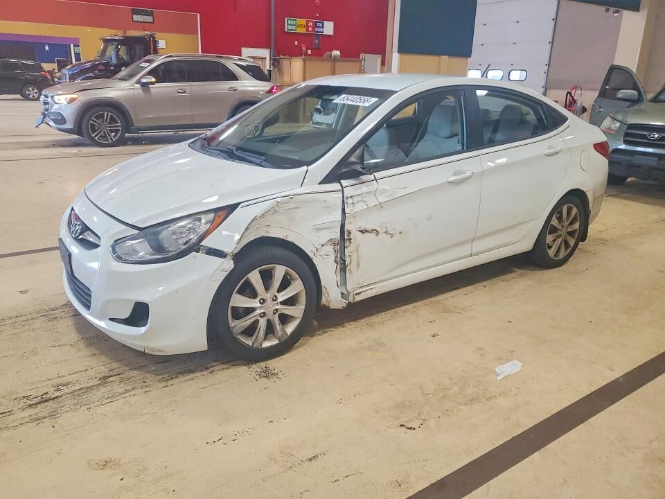 2012 HYUNDAI Accent