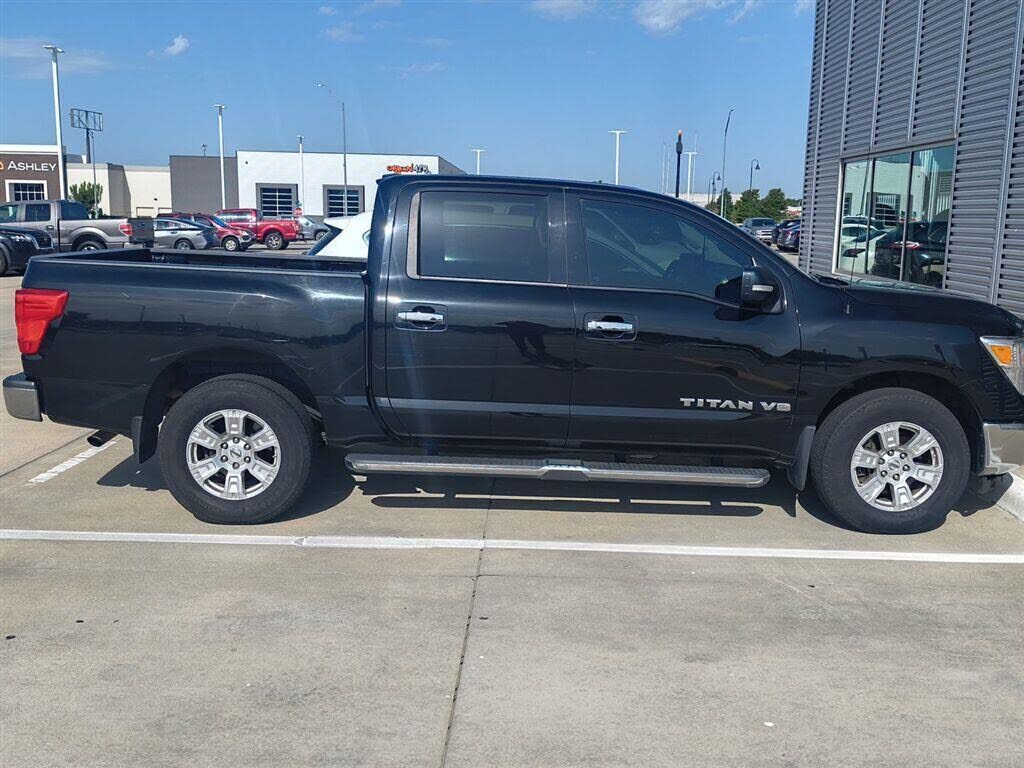 2019 NISSAN Titan