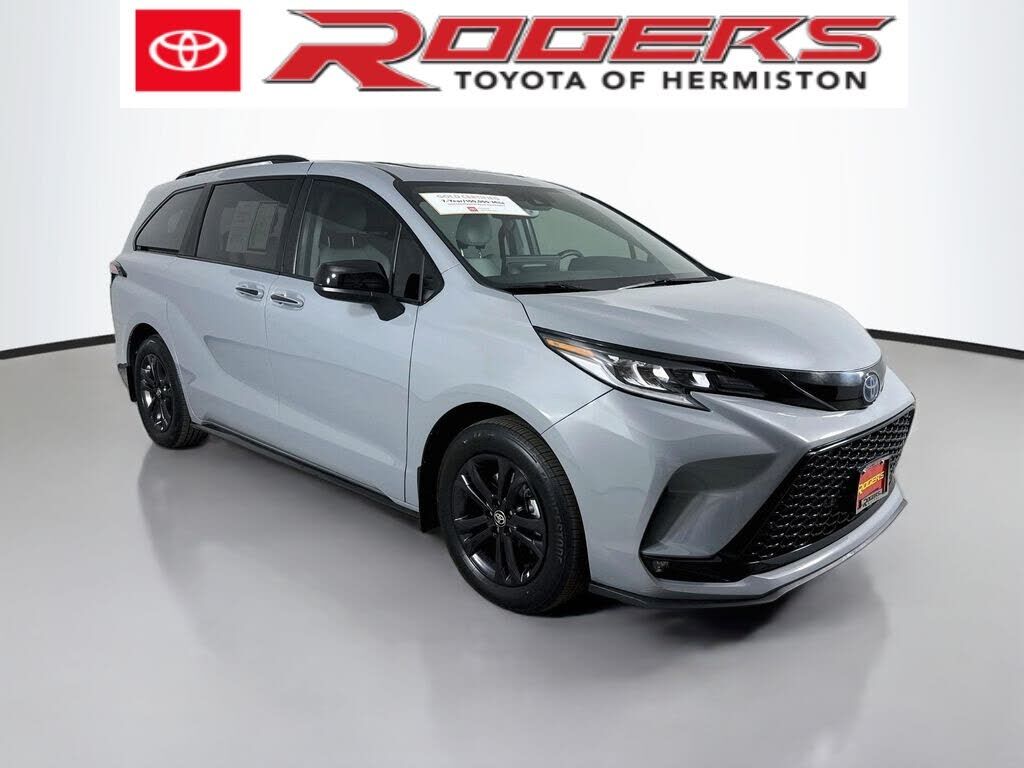 2025 TOYOTA Sienna