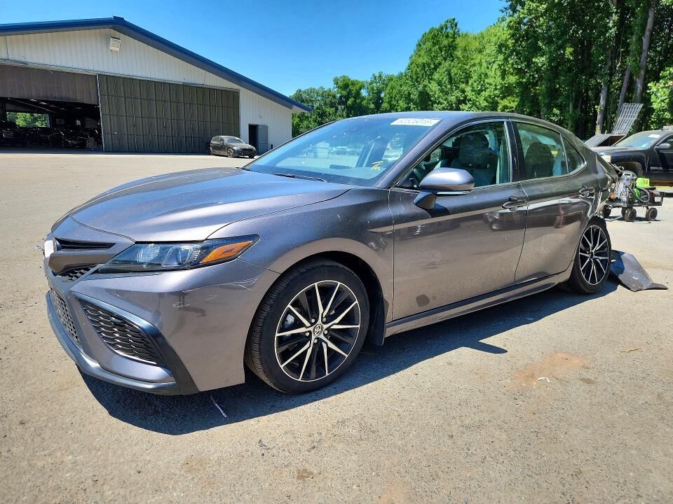 2024 TOYOTA Camry