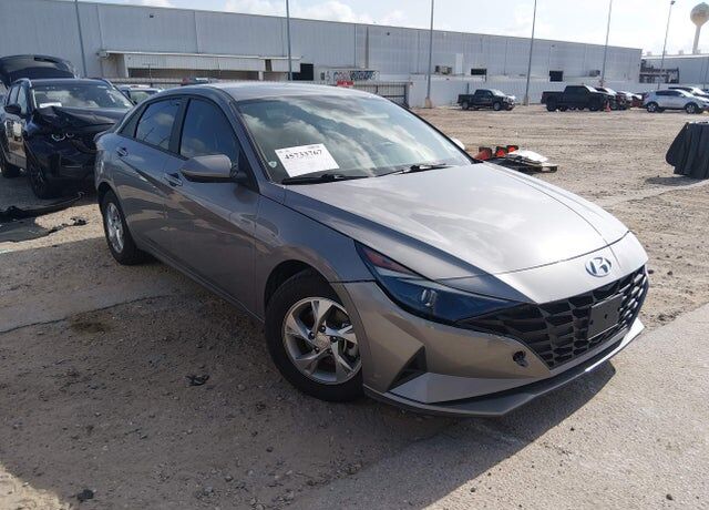 2022 HYUNDAI Elantra