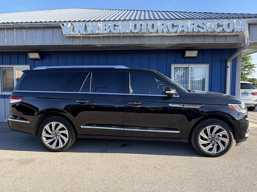 2022 LINCOLN Navigator L