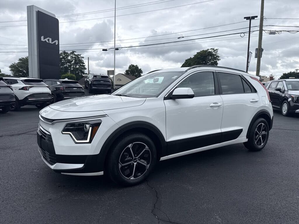 2025 KIA Niro