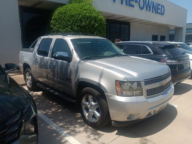 2011 CHEVROLET Avalanche