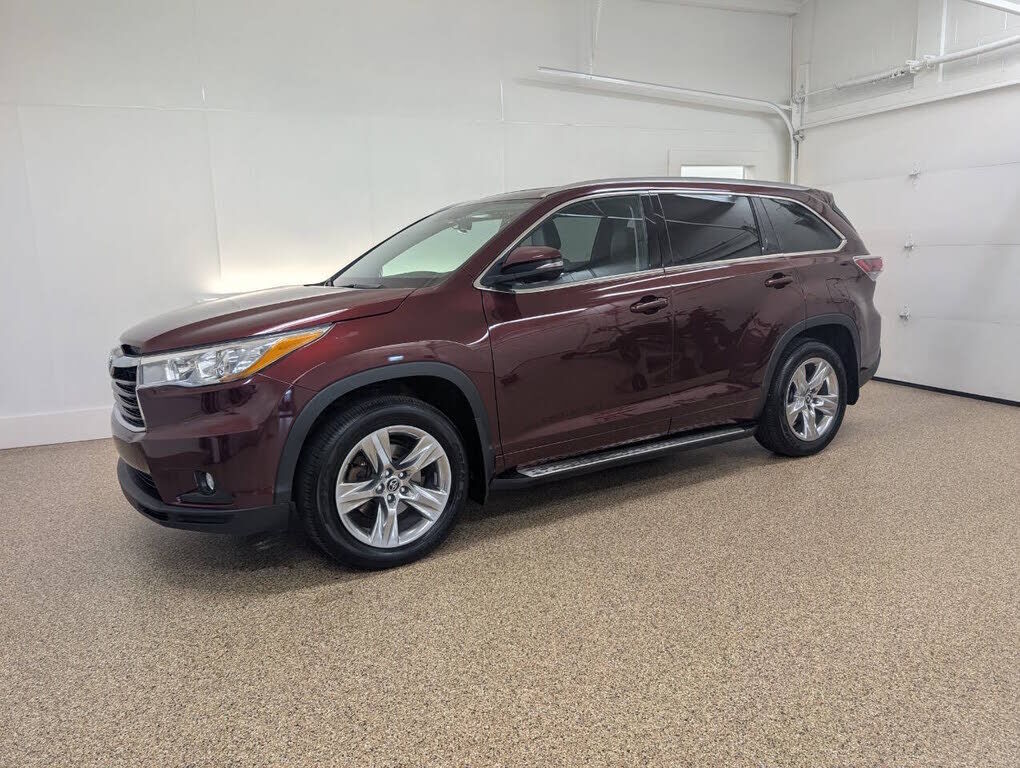 2016 TOYOTA Highlander