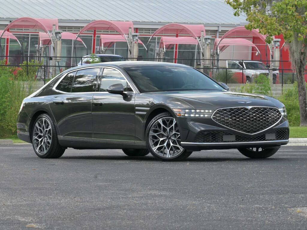 2023 GENESIS G90