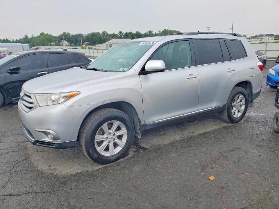 2013 TOYOTA Highlander