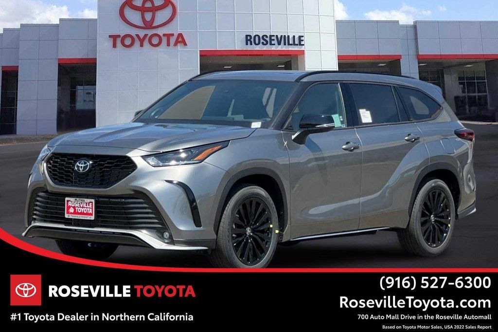 2026 TOYOTA Highlander