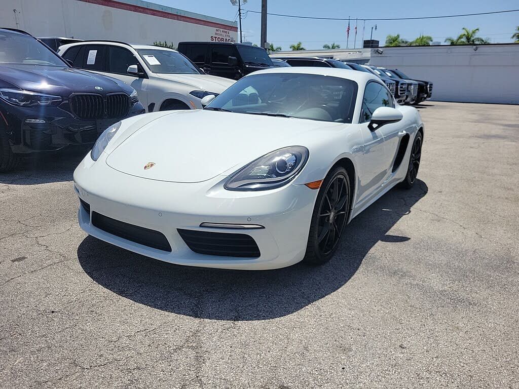 2018 PORSCHE 718