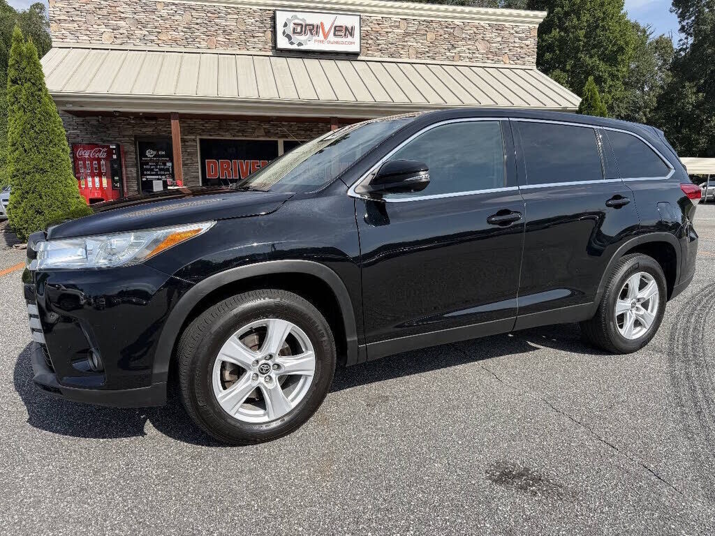 2019 TOYOTA Highlander