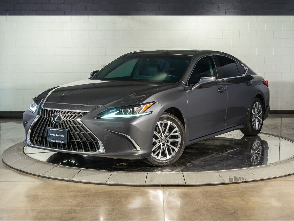 2024 LEXUS ES