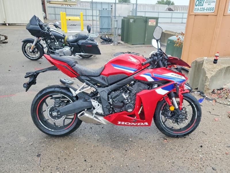 2026 HONDA CB