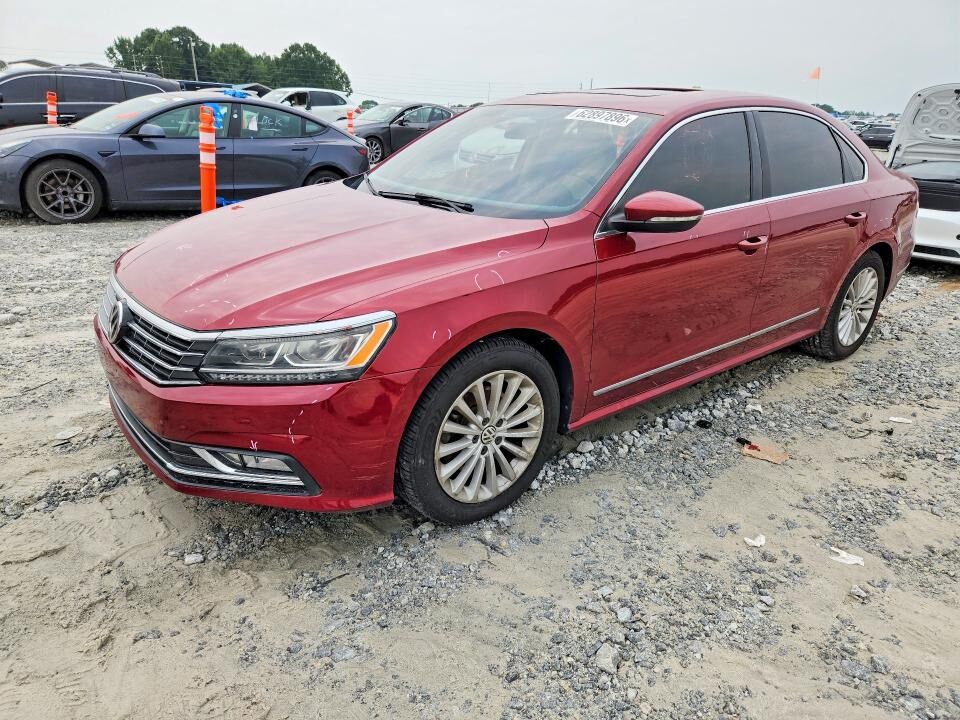 2016 VOLKSWAGEN Passat
