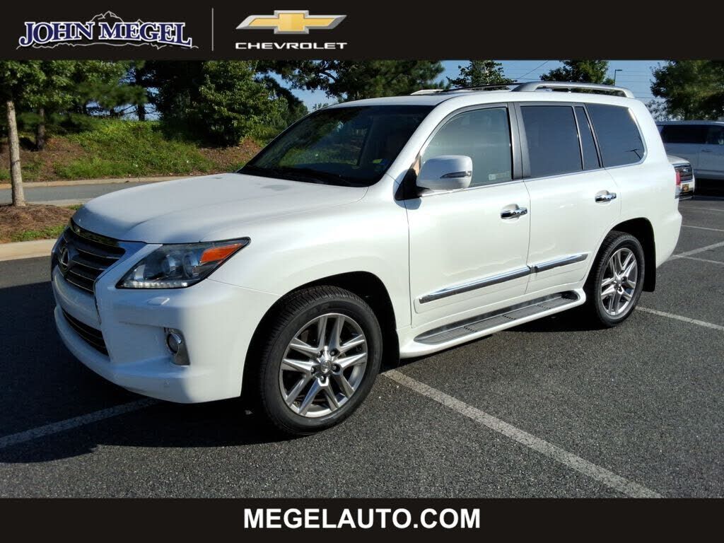 2013 LEXUS LX