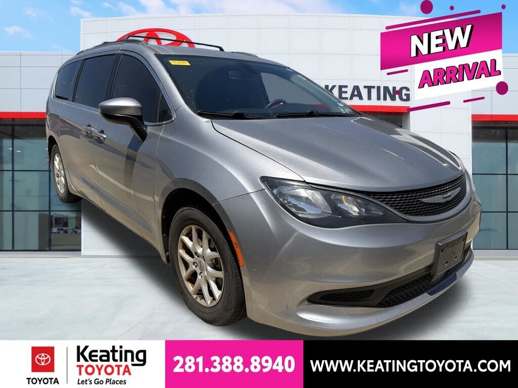 2021 CHRYSLER Voyager