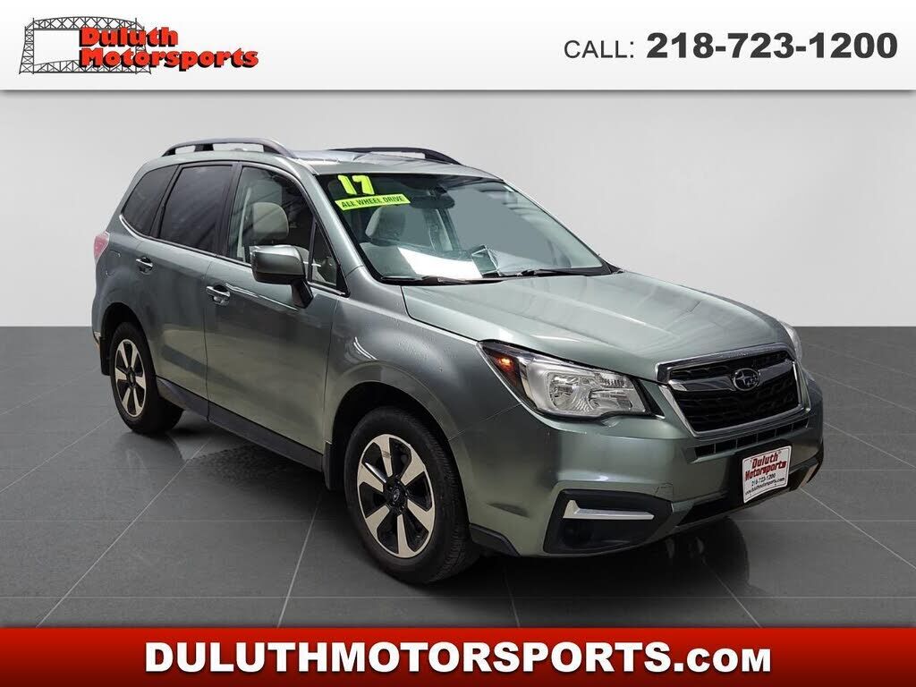2017 SUBARU Forester
