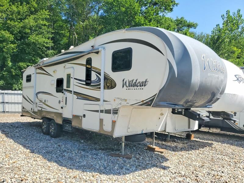 2014 FOREST RIVER Wildcat