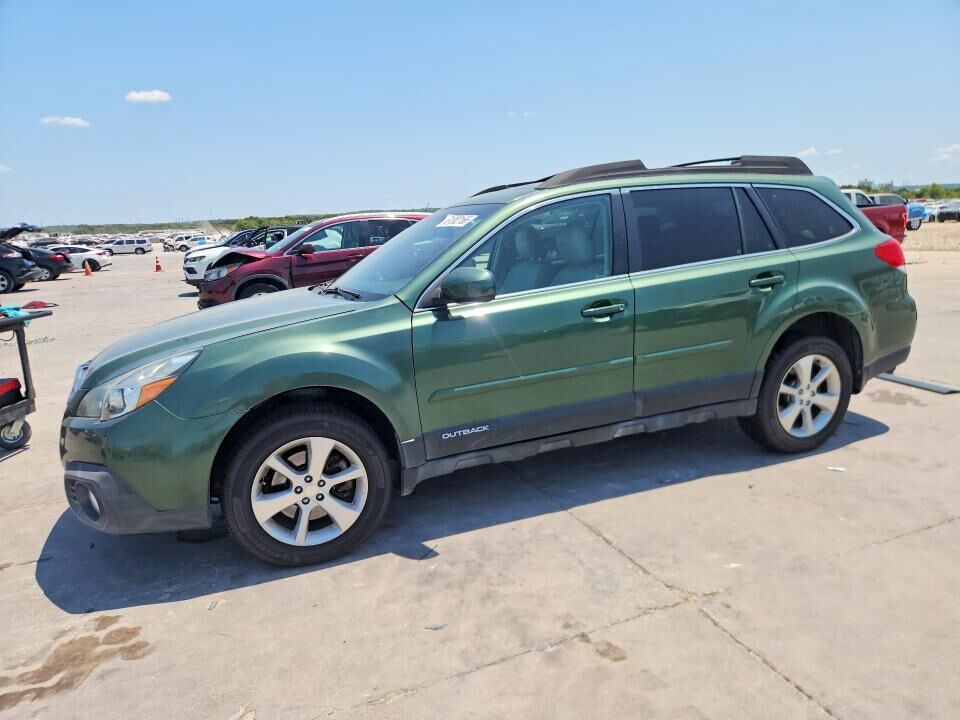 2014 SUBARU Outback