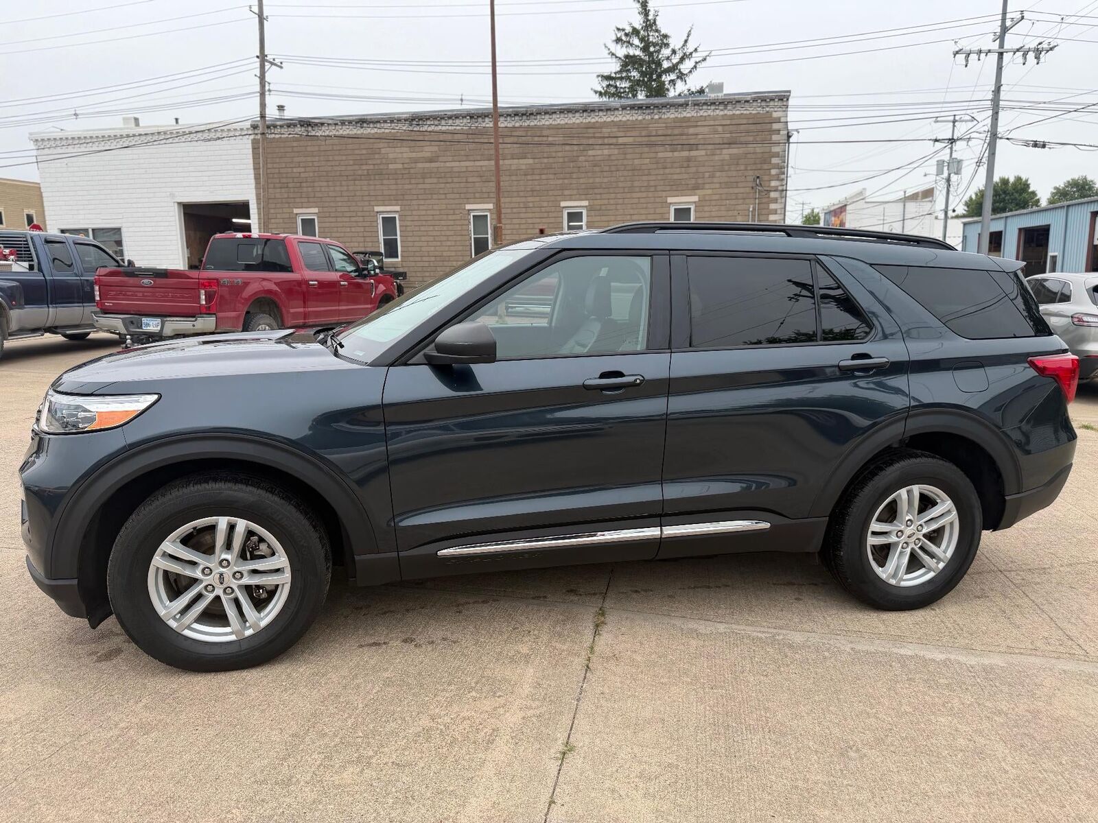 2023 FORD Explorer