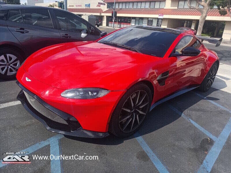 2019 ASTON MARTIN V8 Vantage