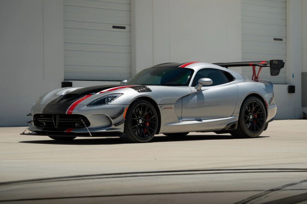 2016 DODGE Viper