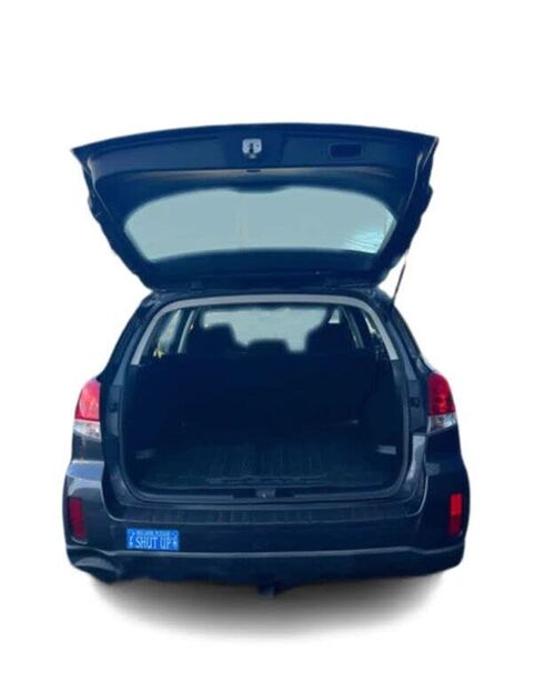 2011 SUBARU Outback