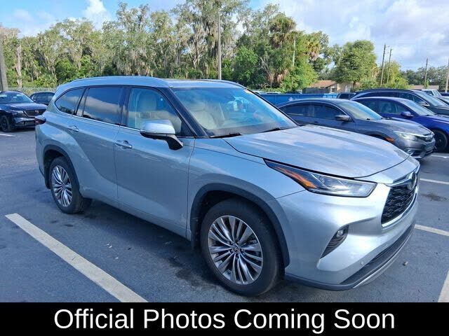 2024 TOYOTA Highlander