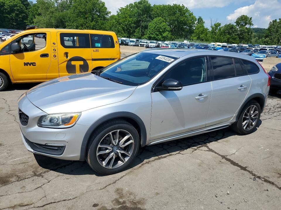 2018 VOLVO V60