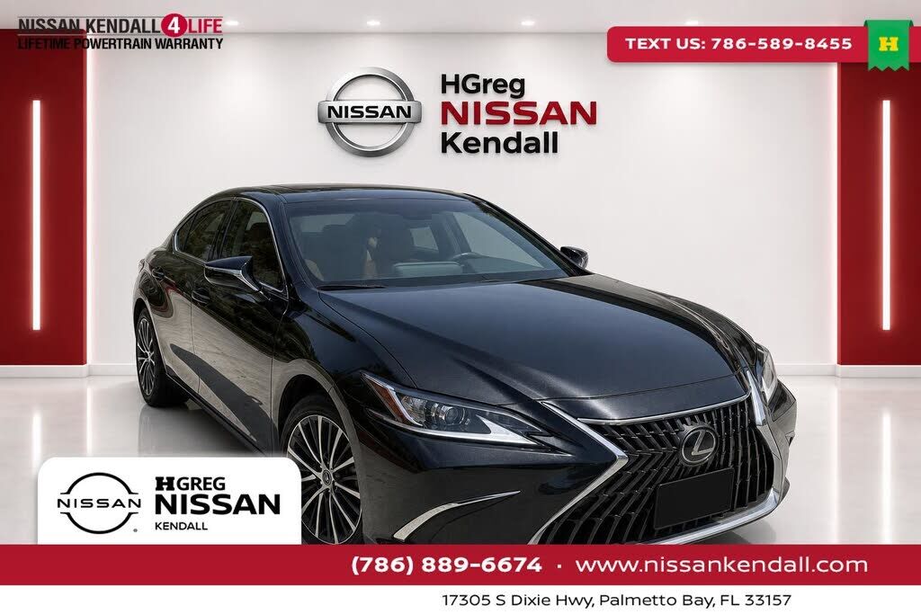 2025 LEXUS ES