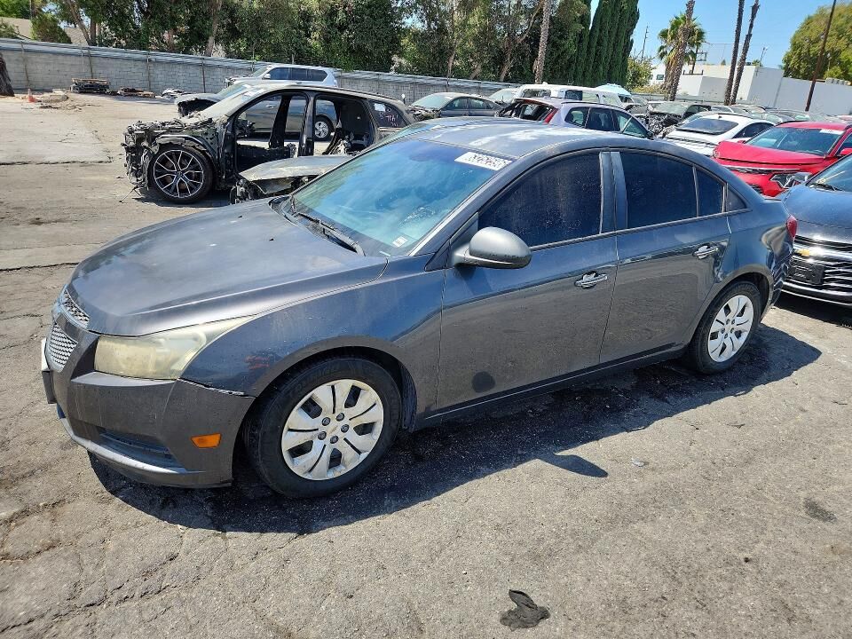 2013 CHEVROLET Cruze