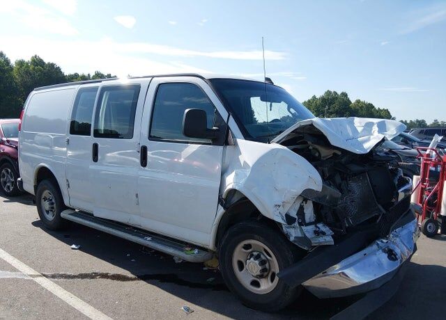 2022 CHEVROLET Express