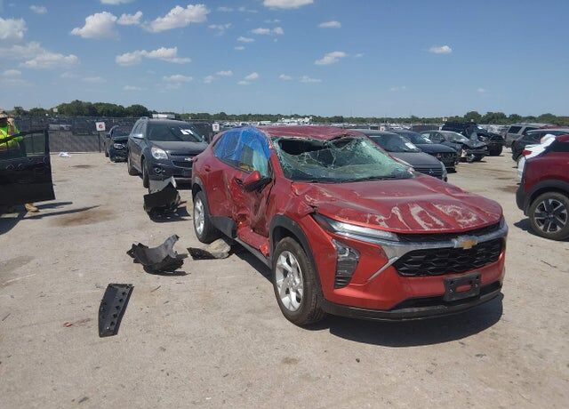 2024 CHEVROLET Trax