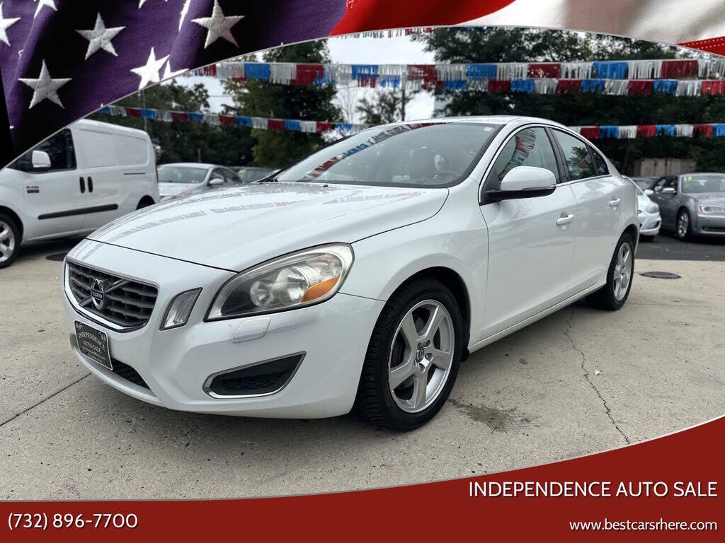 2013 VOLVO S60